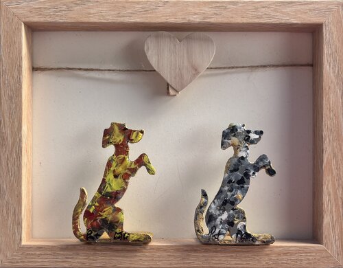 2 chiots, roux & noir sous cadre di PatMoli, Altri media in vendita su Singulart
