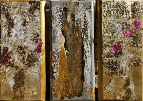 Indie. Textures and gold. Shining gold leaf mixed medium painting with texture and beads. Metallic gilding wall art modern golden hues abstraction. van Annet Loginova, Schilderij te koop op Singulart