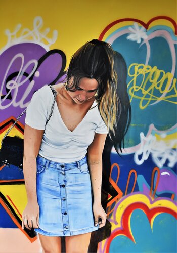 Graffiti Girl von Bianca Lever, Malerei kaufen auf Singulart