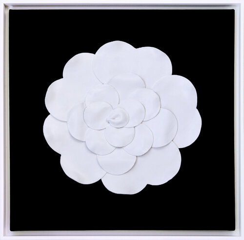 White flower. Chanel von Svetlana Saratova, Malerei kaufen auf Singulart