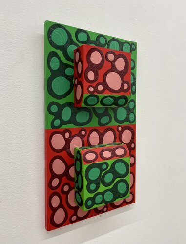 YiING YANG  Double Opposite Red & Green van Pablo Contrisciani, Schilderij te koop op Singulart