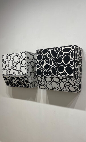 Ying - Yang -Pair Symmetrical Black & White di Pablo Contrisciani, Pittura in vendita su Singulart