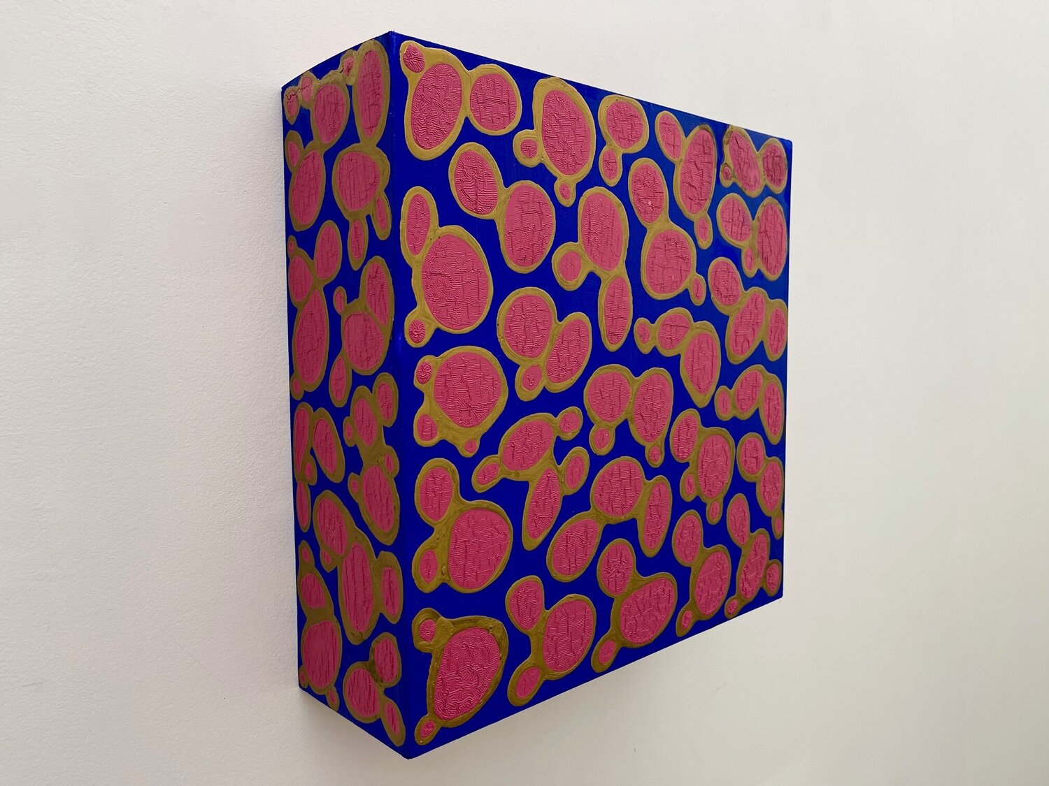 YING YANG Blue, Gold & Pink Pablo Contrisciani