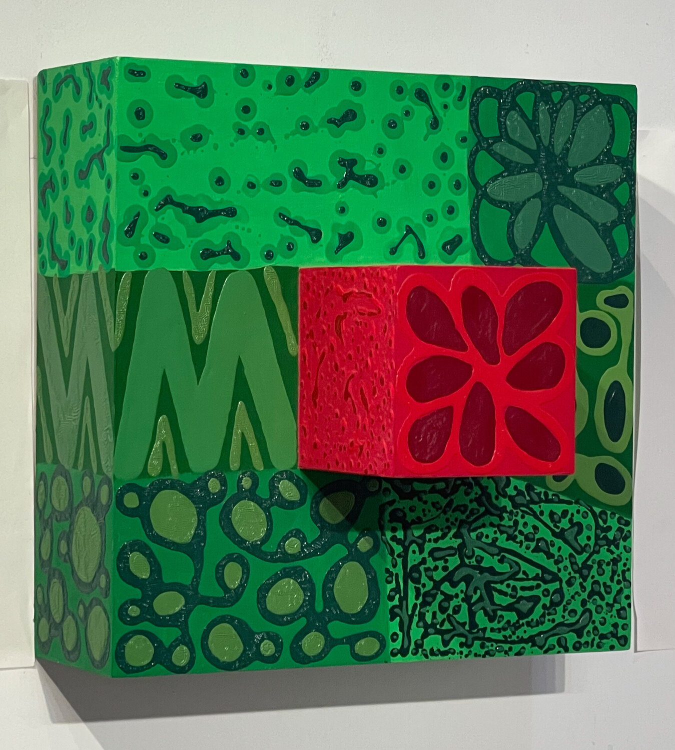 Individual - Ying -Yang - Red - Green Pablo Contrisciani