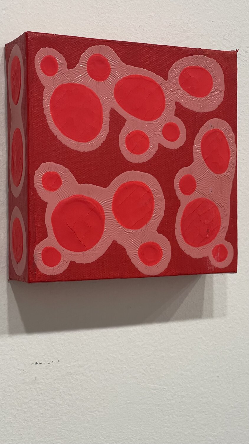 Small Individual Ying Yang Red -Pinkr -Fluo Red Pablo Contrisciani Originalgemälde zu verkaufen