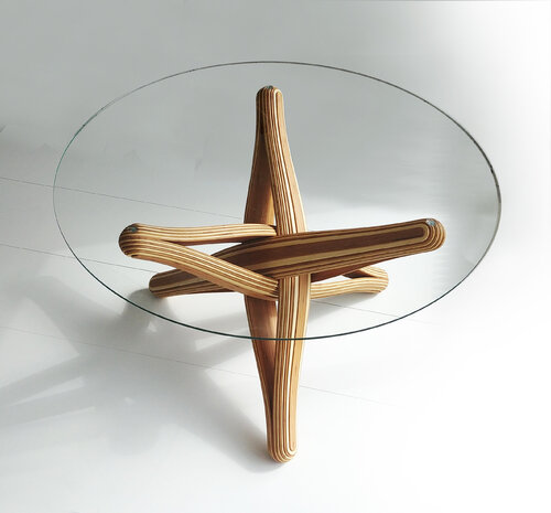 “lock D caramel/natural "sculptural bamboo dining table base / pedestal von Jan Paul, Andere Medien kaufen auf Singulart