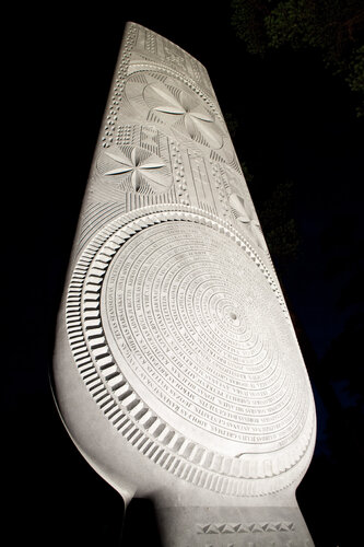 The Tree of Unity van Tadas Gutauskas, Beeldhouwwerk te koop op Singulart