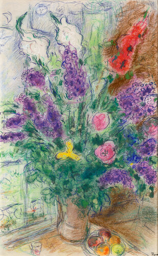 Grand bouquet et fruits devant la fenêtre à Paris (Large bouquet and fruits in front of the window in Paris) di Marc Chagall, Opera su carta in vendita su Singulart