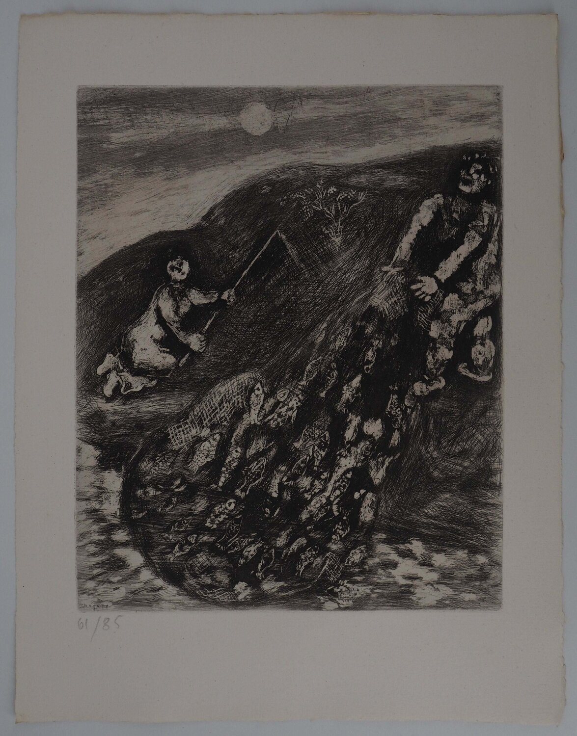Marins, La pêche au filet, Gravure originale signée Marc Chagall Stampa in vendita