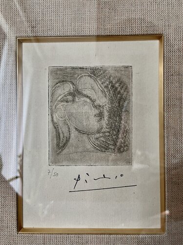 Tête de Marie-Thérèse de profil à droite di Pablo Picasso, Stampa in vendita su Singulart