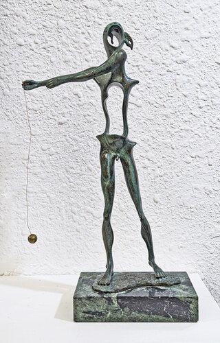 Homage to Newton (bronze sculpture) par Salvador Dalí, Sculpture en vente sur Singulart
