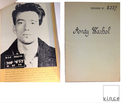 The Thirteen Most Wanted Men, Dossier No. 2357 (complete), 1967, Exhibit Catalogue with Silk Screened (not signed), Gallerie IIeana Sonnabend Paris di Andy Warhol, Stampa in vendita su Singulart