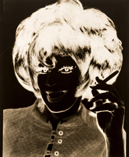 Ladies and Gentlemen (Helen/Harry Morales) di Andy Warhol, Fotografia in vendita su Singulart