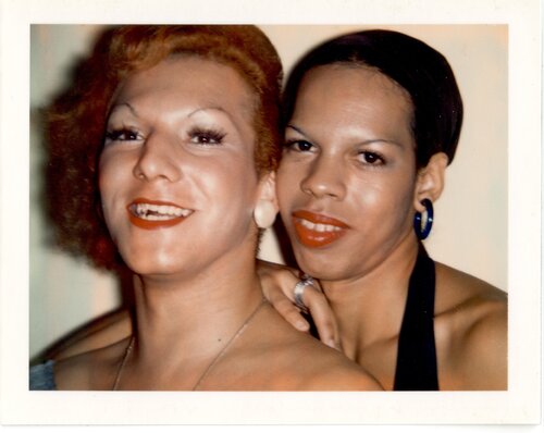 Ladies and Gentlemen (Lurdes and Ivette) di Andy Warhol, Fotografia in vendita su Singulart