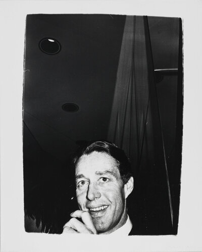 Gelatin silver print of Halston by Andy Warhol di Andy Warhol, Fotografia in vendita su Singulart