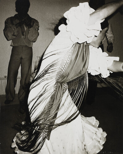 Gelatin silver print of Flamenco Dancer in Spain by Andy Warhol di Andy Warhol, Fotografia in vendita su Singulart