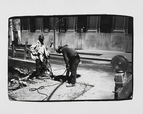 Gelatin silver print of Construction Workers by Andy Warhol di Andy Warhol, Fotografia in vendita su Singulart