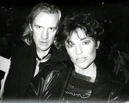 Jacqueline Bisset and Alexander Godunov van Andy Warhol, Fotografie te koop op Singulart