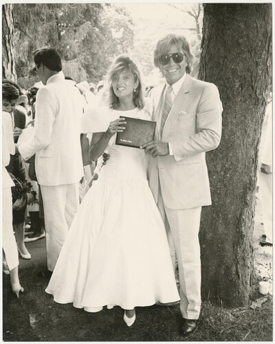Marie-Chantal & Robert Miller par Andy Warhol, Photographie en vente sur Singulart