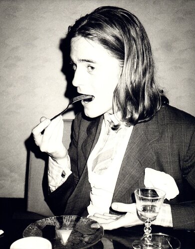 Valentine Guinness par Andy Warhol, Photographie en vente sur Singulart