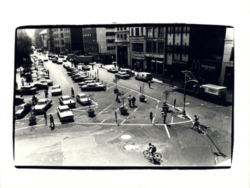 Andy Warhol, View from The Factory at 860 Broadway Looking Down at Union Square West, 1970s van Andy Warhol, Fotografie te koop op Singulart