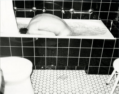 Male Nude Model in Bathtub van Andy Warhol, Fotografie te koop op Singulart