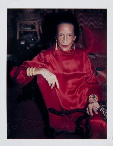 Diana Vreeland in red dress van Andy Warhol, Fotografie te koop op Singulart