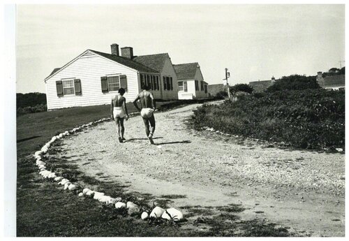 Andy Warhol's Montauk Estate with Two Unidentified Men van Andy Warhol, Fotografie te koop op Singulart