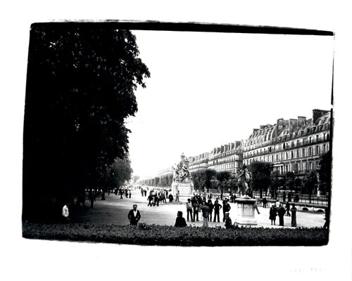 Paris Street van Andy Warhol, Fotografie te koop op Singulart