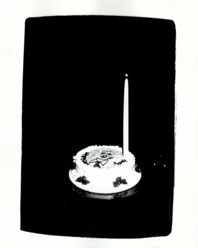 Birthday Cake for Andy di Andy Warhol, Fotografia in vendita su Singulart
