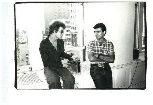 Andy Warhol, Photograph of Lou Reed and Ronnie Cutrone circa 1976 di Andy Warhol, Fotografia in vendita su Singulart