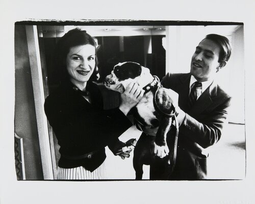 Paloma Picasso and Raphael Lopez Sanchez with a Dog van Andy Warhol, Fotografie te koop op Singulart