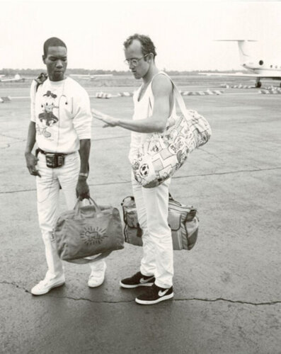 Juan Dubose and Keith Haring van Andy Warhol, Fotografie te koop op Singulart