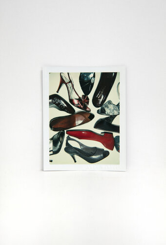 Shoes di Andy Warhol, Fotografia in vendita su Singulart