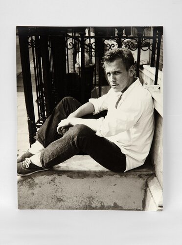 Seated Young Man van Andy Warhol, Fotografie te koop op Singulart