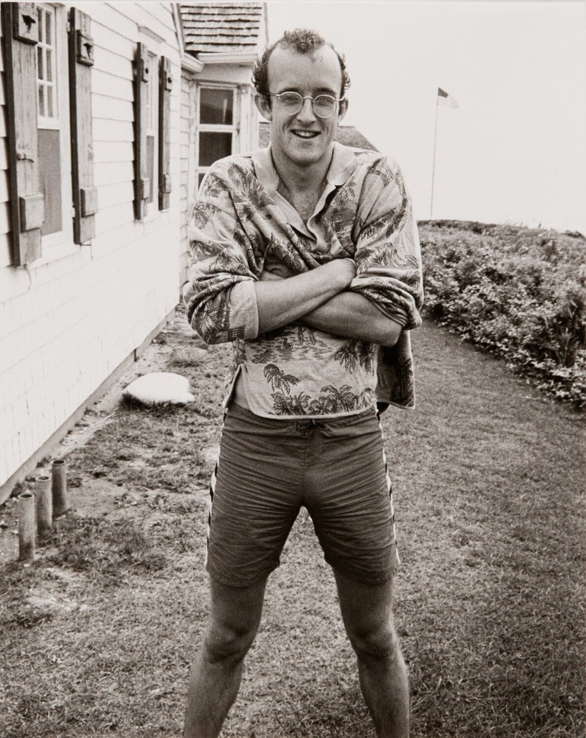 Keith Haring at Andy Warhol’s Montauk Estate, "Eothen” Andy Warhol Fotografie zu verkaufen