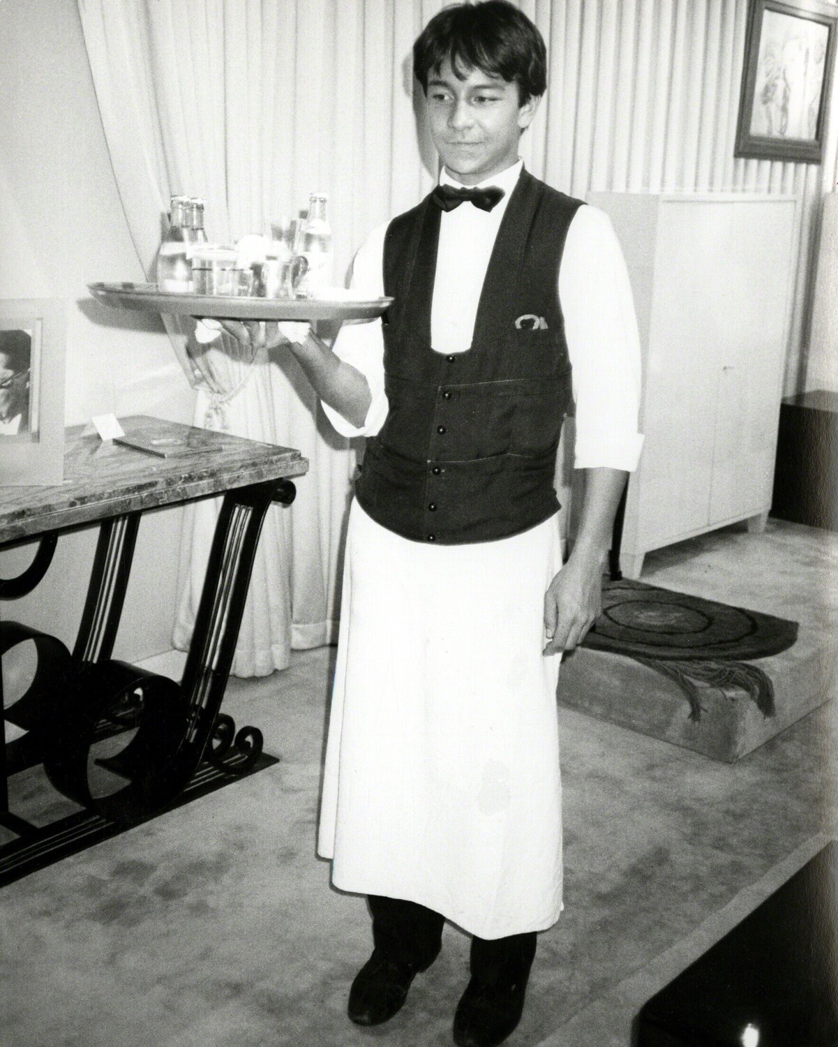 Young Waiter in Paris Andy Warhol Fotografia in vendita
