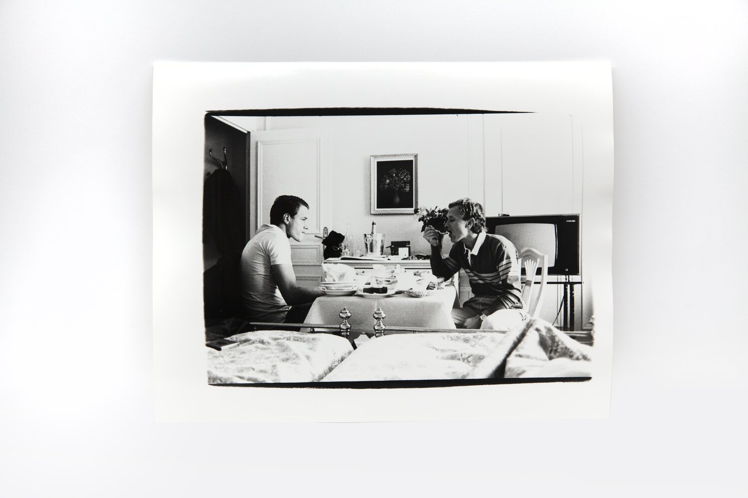 Jed Johnson and Thomas Ammann in Hotel Room, Monte Carlo Andy Warhol Fotografia in vendita