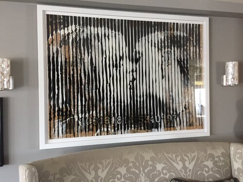 Freedom Kiss van Mr. Brainwash, Schilderij te koop op Singulart