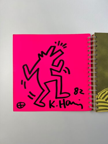 UNTITLED ('BARKING DOG' - Unique drawing on Tony Shafrazi catalogue) par Keith Haring, Œuvre sur papier en vente sur Singulart