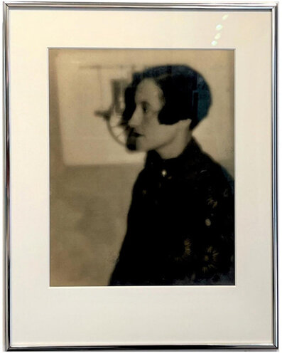 Photograph of Suzanne Duchamp van Man Ray, Afdruk te koop op Singulart