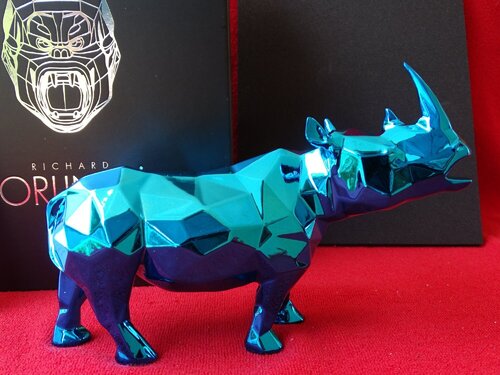 Rhinocéros bleu von Richard Orlinski, Skulptur kaufen auf Singulart