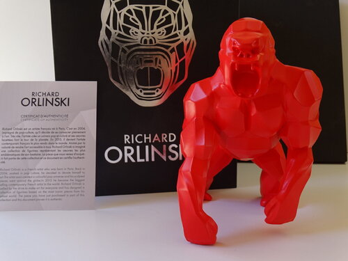 Red Kong  van Richard Orlinski, Beeldhouwwerk te koop op Singulart