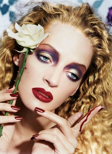 Uma Thurman: Beauties Bloom van David LaChapelle, Fotografie te koop op Singulart