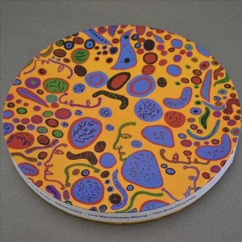 Yayoi Kusama porcelain tray di Yayoi Kusama, Altri media in vendita su Singulart