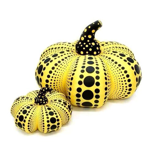 Pumpkin Pillow par Yayoi Kusama, Autres supports en vente sur Singulart