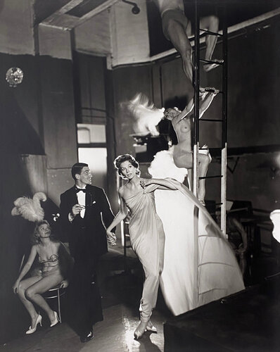 Suzy Parker and Robin Tattersall, Evening Dress by Griffe, Folies Bergere, Paris van Richard Avedon, Fotografie te koop op Singulart