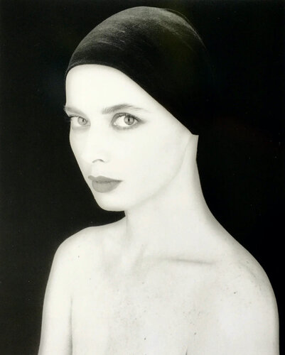 Isabel Rossellini - 1988 by Robert Mapplethorpe, Photography for Sale on Singulart