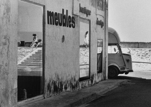 Arles par André Kertész, Photographie en vente sur Singulart