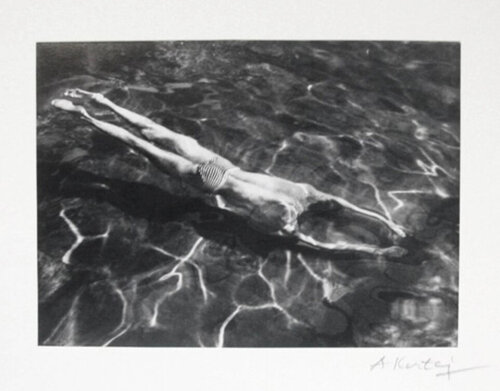 Underwater Swimmer par André Kertész, Édition en vente sur Singulart